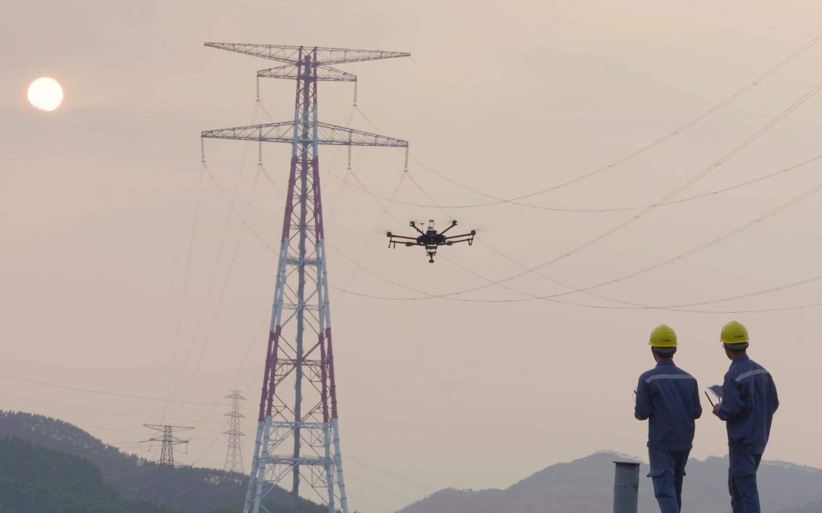 無人機(jī)在電力行業(yè)中的應(yīng)用|無人機(jī)助力電力檢修 無人機(jī)在電力行業(yè)中的應(yīng)用|無人機(jī)助力電力檢修